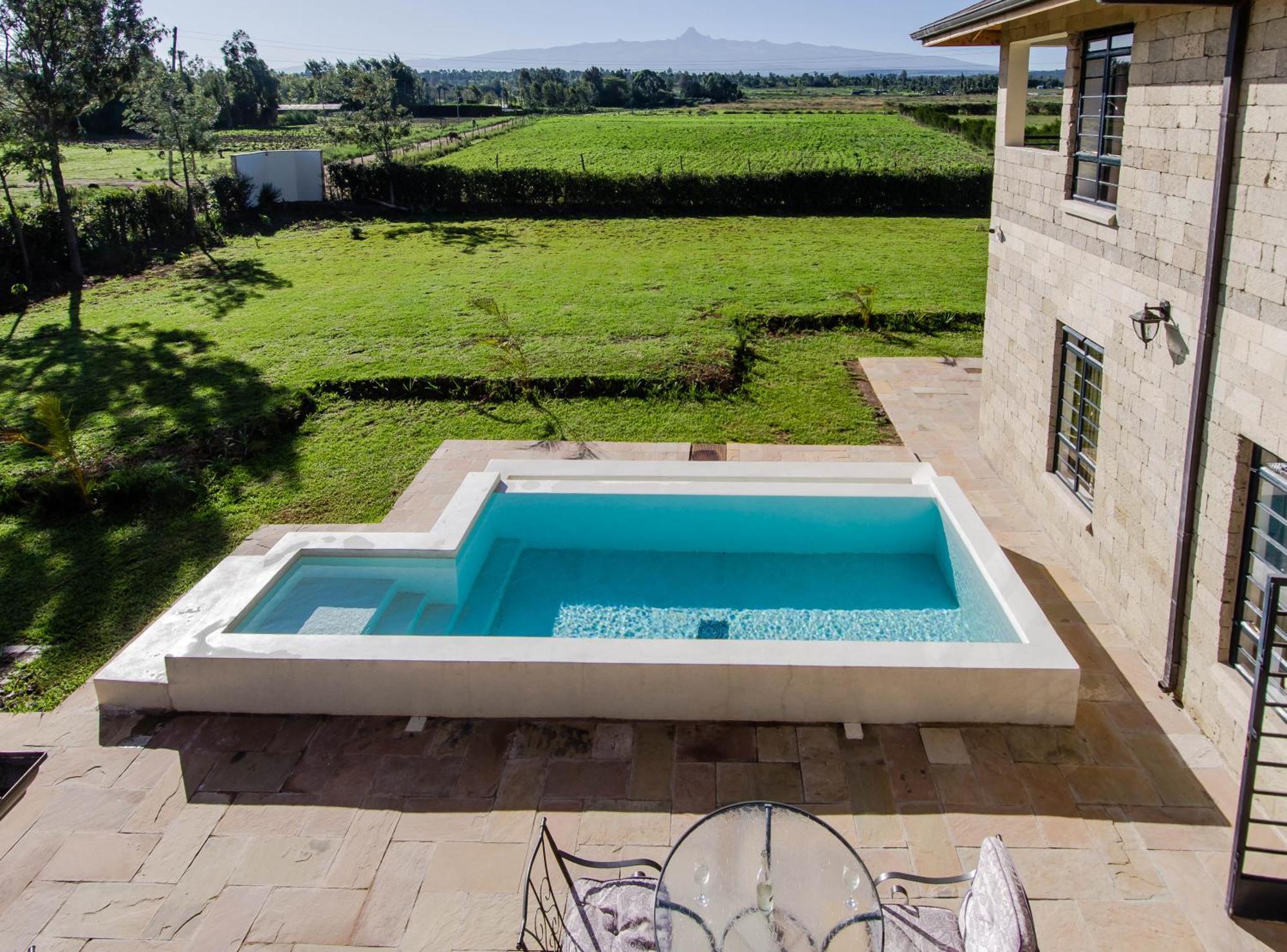 The Landing Nanyuki Cottages Экстерьер фото